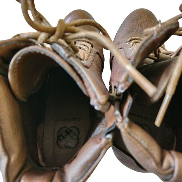 Daisy Fuentes Boots Womens 7 M Brown Kamila Ankle Booties Zip Side Winter Fall - Picture 9 of 10